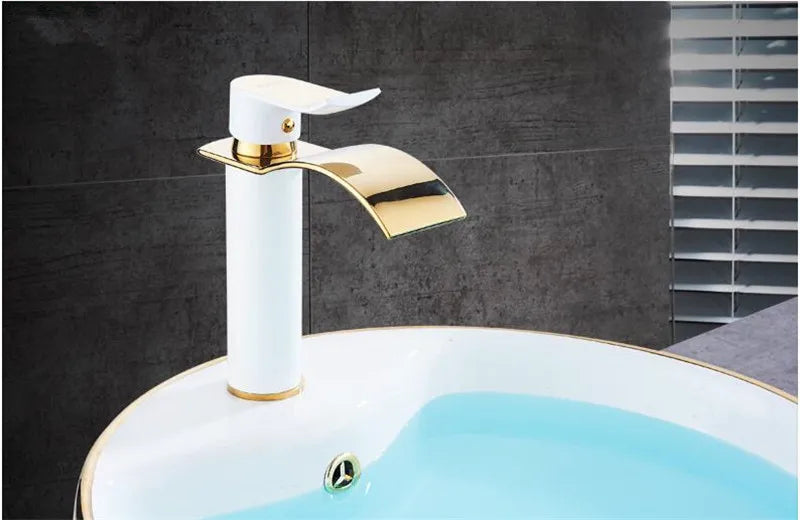 Torneira Cascata Bica Alta Banheiro - Branco e Dourado